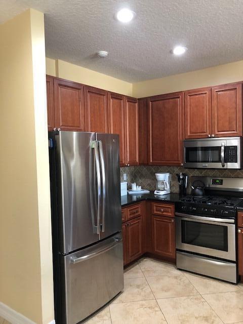 8400 Heritage Club Dr in West Palm Beach, FL - Building Photo - Building Photo