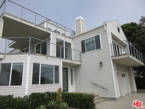 7012 Birdview Ave in Malibu, CA - Building Photo - Building Photo