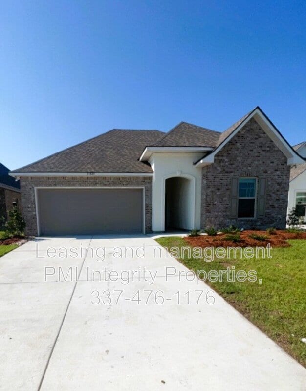 property at 11028 Denali Ave