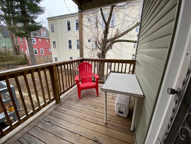 4 Montcalm Ave, Unit 3 in Boston, MA - Building Photo - Building Photo