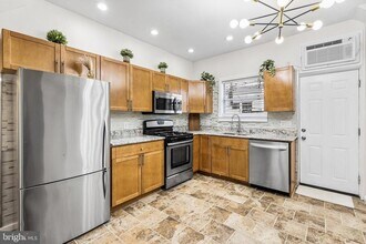 2335 S Chadwick St in Philadelphia, PA - Building Photo - Building Photo