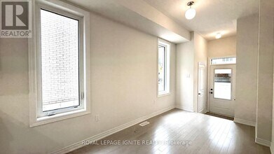 1234 Elizabeth MacKenzie Dr in Pickering, ON - Building Photo - Building Photo