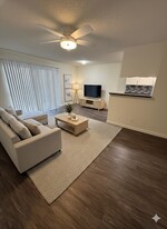 1322 Stanford St in Santa Monica, CA - Building Photo