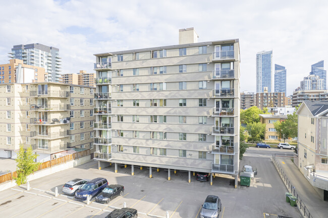 1225 15th Ave SW in Calgary, AB - Building Photo - Building Photo