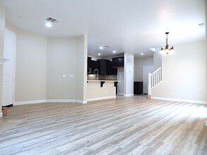 14594 Rochester Ave in Chino, CA - Building Photo - Building Photo
