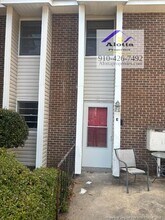 573 Winding Creek Rd in Fayetteville, NC - Building Photo - Building Photo