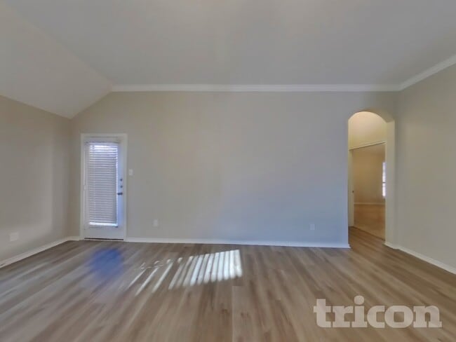 313 Lucky Landing Dr, Unit Glee-1414 in Wilmer, TX - Building Photo - Building Photo