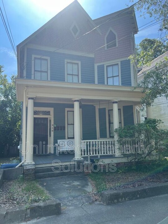 216 N 6th St in Wilmington, NC - Foto de edificio