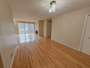 6606 Maple Lakes Dr in West Bloomfield, MI - Building Photo - Building Photo