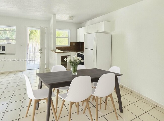 855 W 29th St in Hialeah, FL - Building Photo - Building Photo