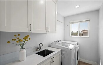 528 Penn St in El Segundo, CA - Building Photo - Building Photo