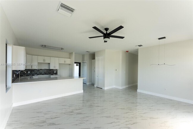 22385 SW 115th Ct in Goulds, FL - Building Photo - Building Photo