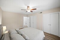 2601 Bellefontaine photo'