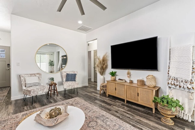 2092 W Bella Ln in Nampa, ID - Building Photo - Building Photo