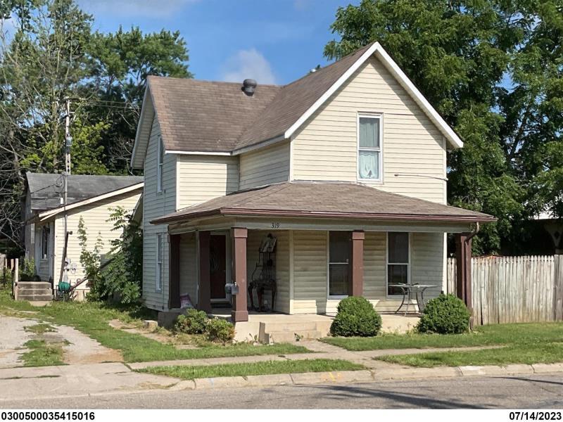 319 N Church St in New Carlisle, OH - Building Photo