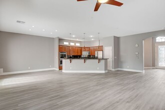 9809 Masterful Dr in Las Vegas, NV - Building Photo - Building Photo