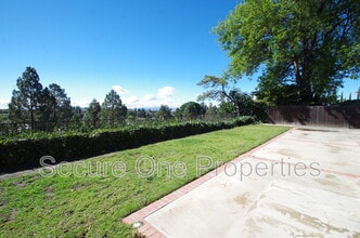 18936 Kilfinan St in Los Angeles, CA - Building Photo - Building Photo