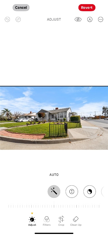 property at 876 W Edna Pl