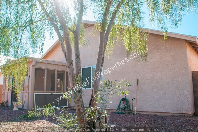 7027 Typhoon Flyer Way in Tucson, AZ - Building Photo - Building Photo
