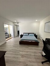 5300 Madison St in Hollywood, FL - Building Photo - Building Photo