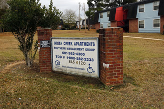 Indian Creek Apartments in Florence, MS - Building Photo - Building Photo