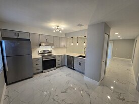 4988 Steel Dust Ln, Unit 4988 in Lutz, FL - Building Photo