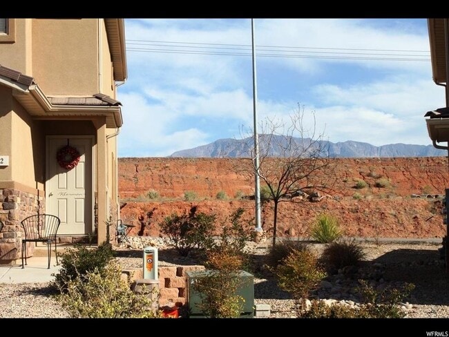 1000 E Bluffview Dr, Unit 61 in Washington, UT - Building Photo - Building Photo