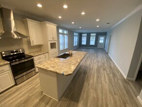 80 John F Kennedy St in Dunedin, FL - Foto de edificio - Building Photo