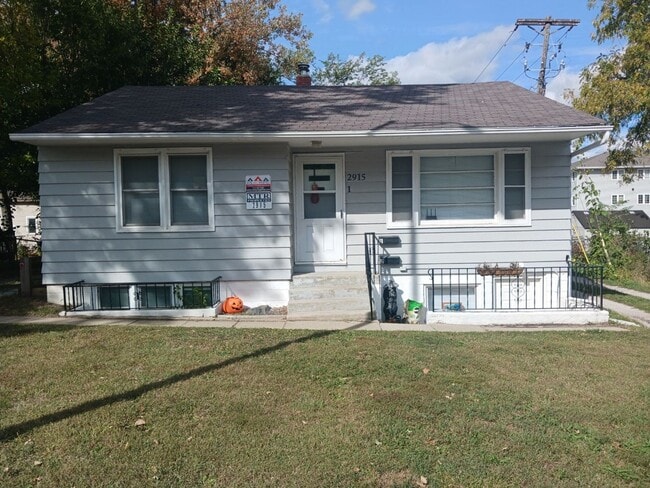 property at 2915 Lincoln Way
