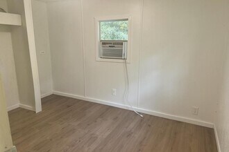 1510 E 151st Ave in Lutz, FL - Building Photo - Building Photo