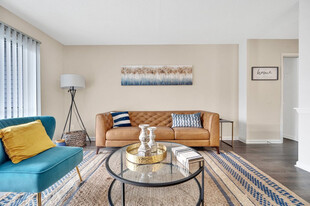 Axiom Apartments