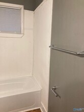 702 Mastin Lake Rd NE in Huntsville, AL - Building Photo - Building Photo