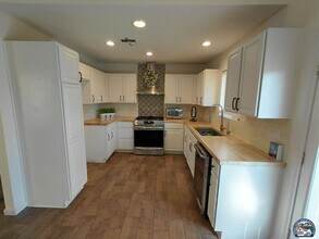 314 Butterfield Trail in Imperial, CA - Foto de edificio - Building Photo