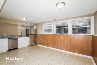 612 S Jefferson St in Brownsburg, IN - Foto de edificio - Building Photo