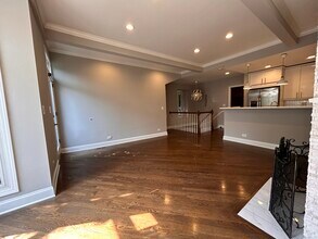 2506 N Greenview Ave in Chicago, IL - Building Photo - Building Photo