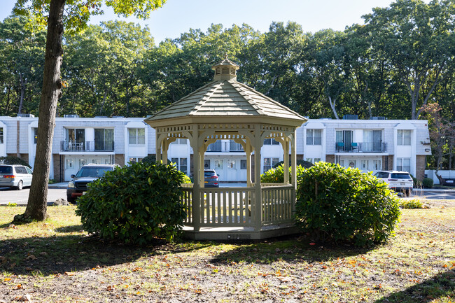 Rocky Point Owners in Rocky Point, NY - Building Photo - Building Photo