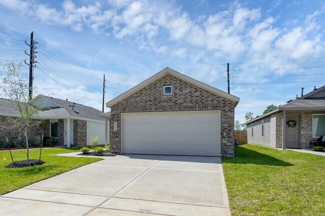 29635 Knollwood Bay Rd in Waller, TX - Building Photo - Building Photo