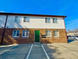 3511 Sewells Point Rd in Norfolk, VA - Building Photo