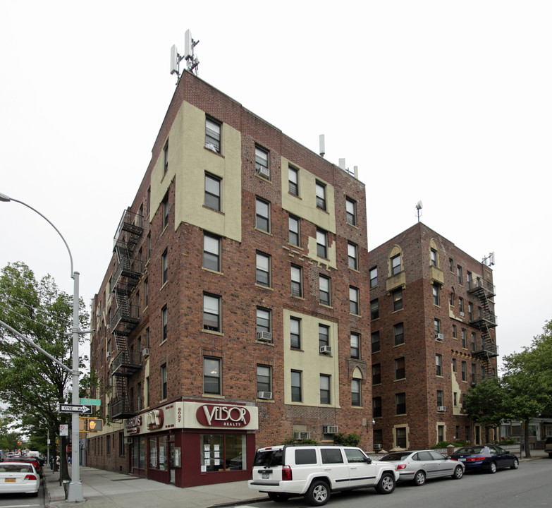 301 81st St in Brooklyn, NY - Foto de edificio