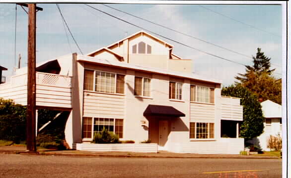 7300 Winona Ave N in Seattle, WA - Foto de edificio - Building Photo