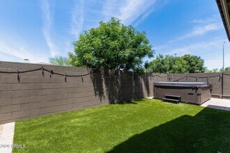 905 S Canal Dr in Chandler, AZ - Building Photo - Building Photo