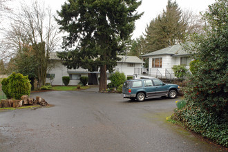 10331-10341 NE Fargo St in Portland, OR - Building Photo - Building Photo