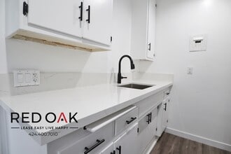 259 N Euclid Ave in Pasadena, CA - Building Photo - Building Photo