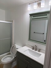 653 W Henderson Ave in Porterville, CA - Building Photo - Building Photo