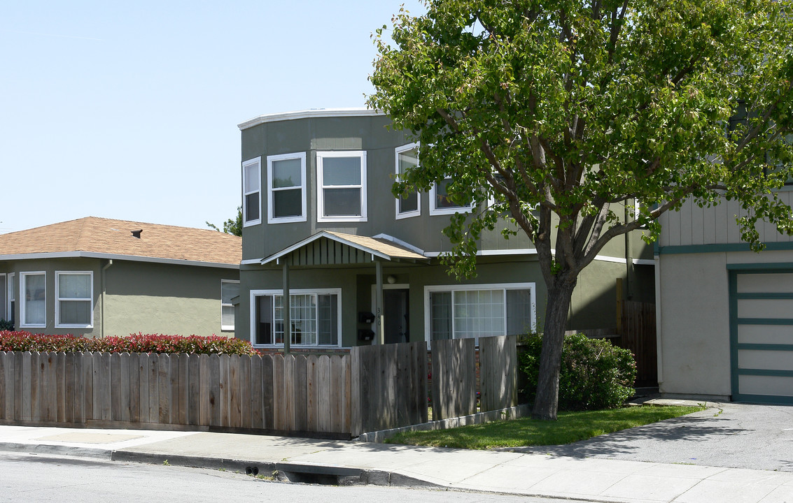 340-364 6th Ave in Menlo Park, CA - Building Photo