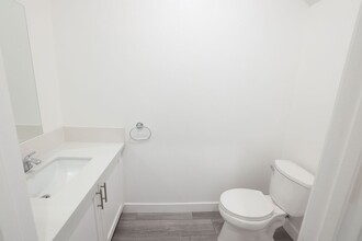 3921-3927 Wisconsin St in Los Angeles, CA - Building Photo - Building Photo