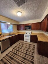 10047 Emerald Creek Dr in Houston, TX - Building Photo - Building Photo