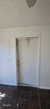 1807 Maple Dr, Unit B in Ft. Myers, FL - Building Photo - Building Photo