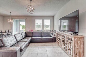 1642 Boxleaf Ln in Bradenton, FL - Building Photo - Building Photo