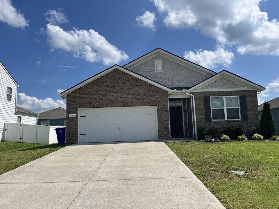 278 Addison Ave in Chapel Hill, TN - Building Photo